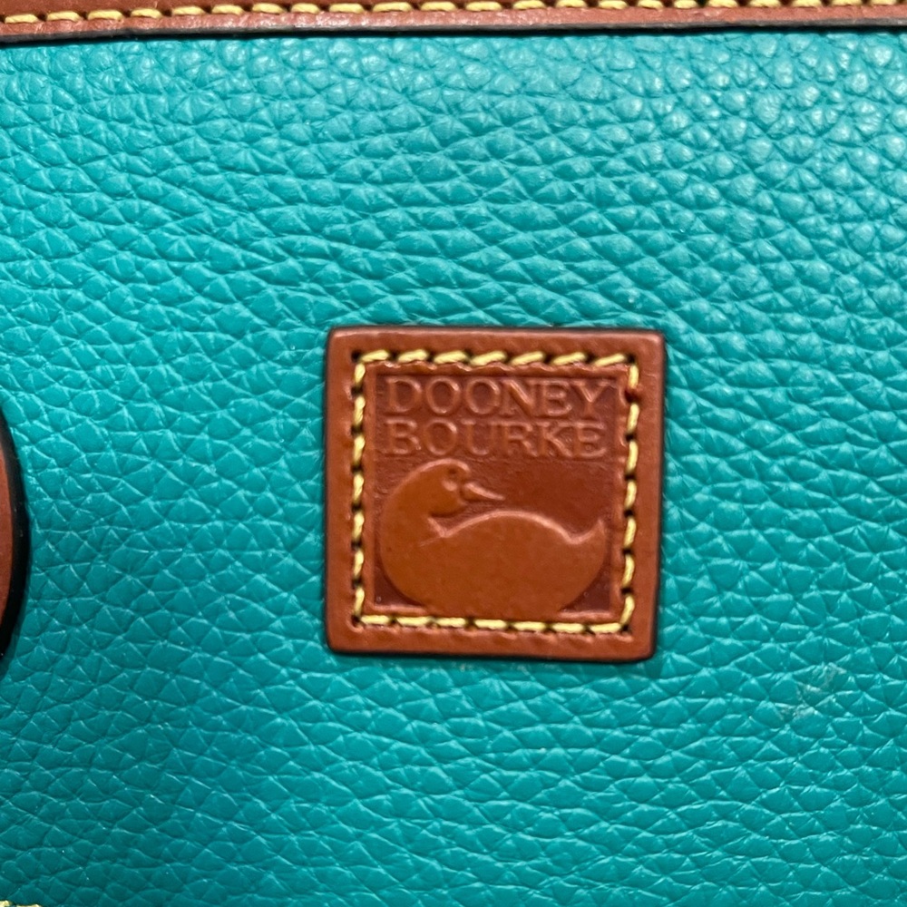 AUTHENTIC Dooney & Bourke Tote Bag- Spearmint colored- SOLD OUT ONLINE! - Picture 5 of 8